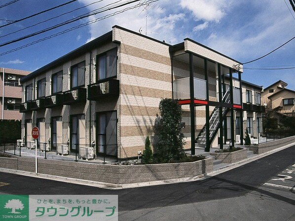 レオパレスコンフォート平松の物件外観写真